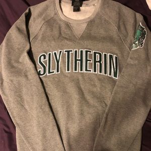 BNWT womens Harry Potter Slytherin sweater from Universal Studios